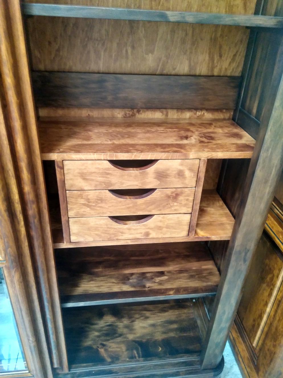 Шкаф-купе для книг трехдверный «Луи Филипп» МО 26.01 №5