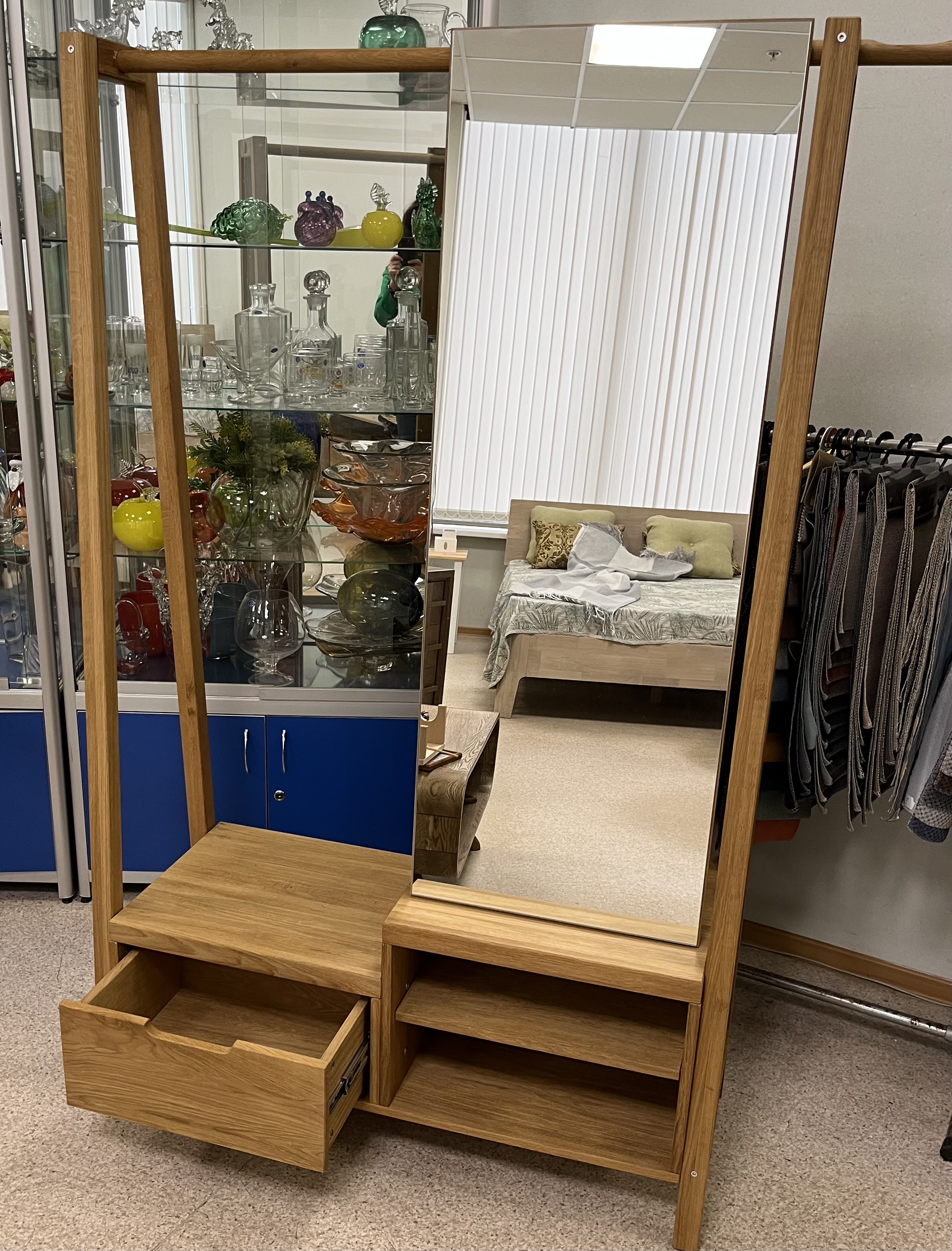 Вешалка-гардероб "Доната 4" (образец) №0