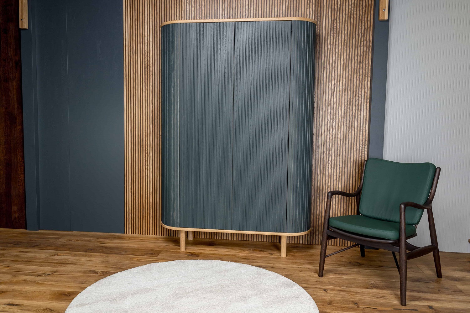 Шкаф двухдверный "Версаль" (с радиусом или с фаской) №0