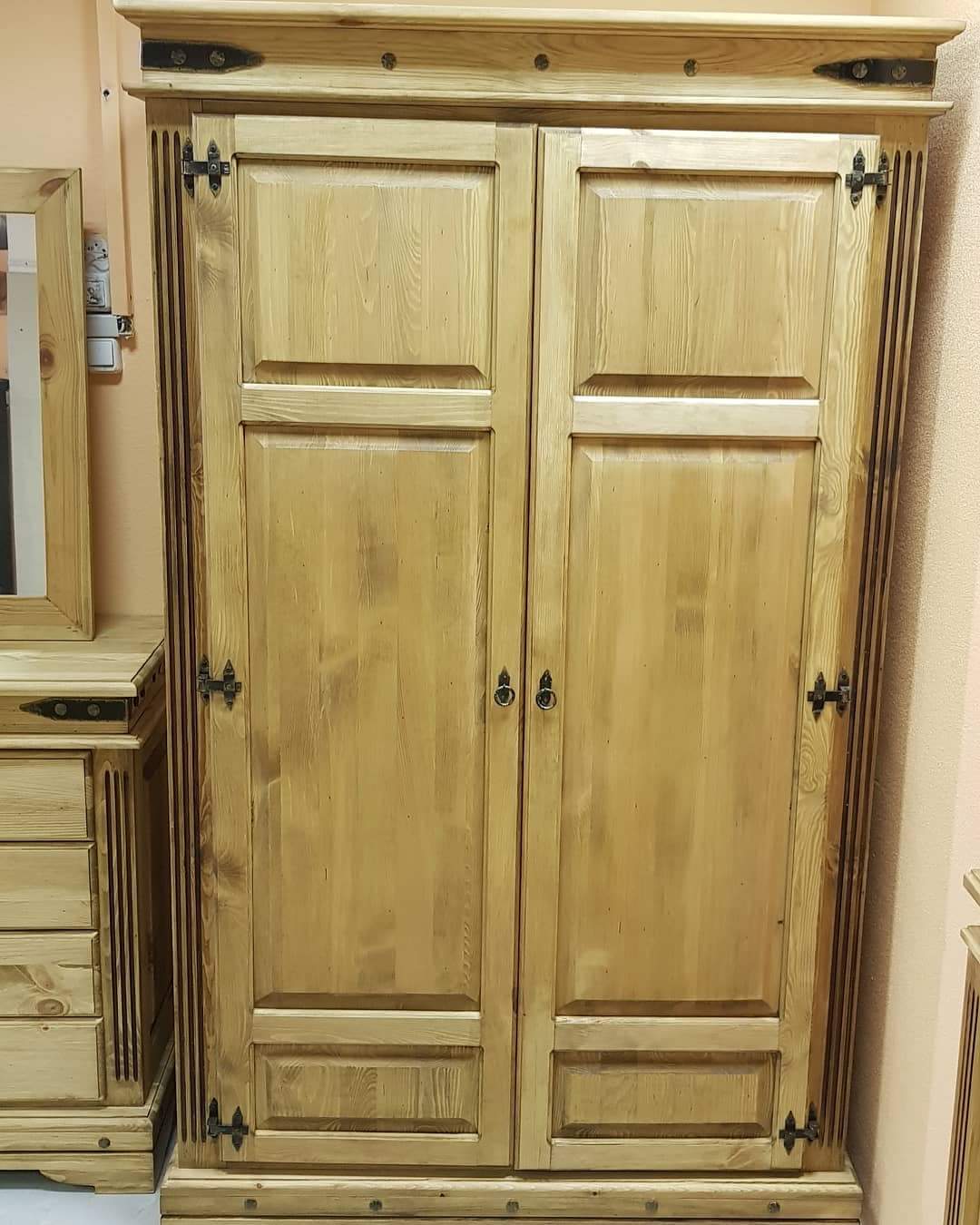 Шкаф двухдверный "Викинг 02" №6