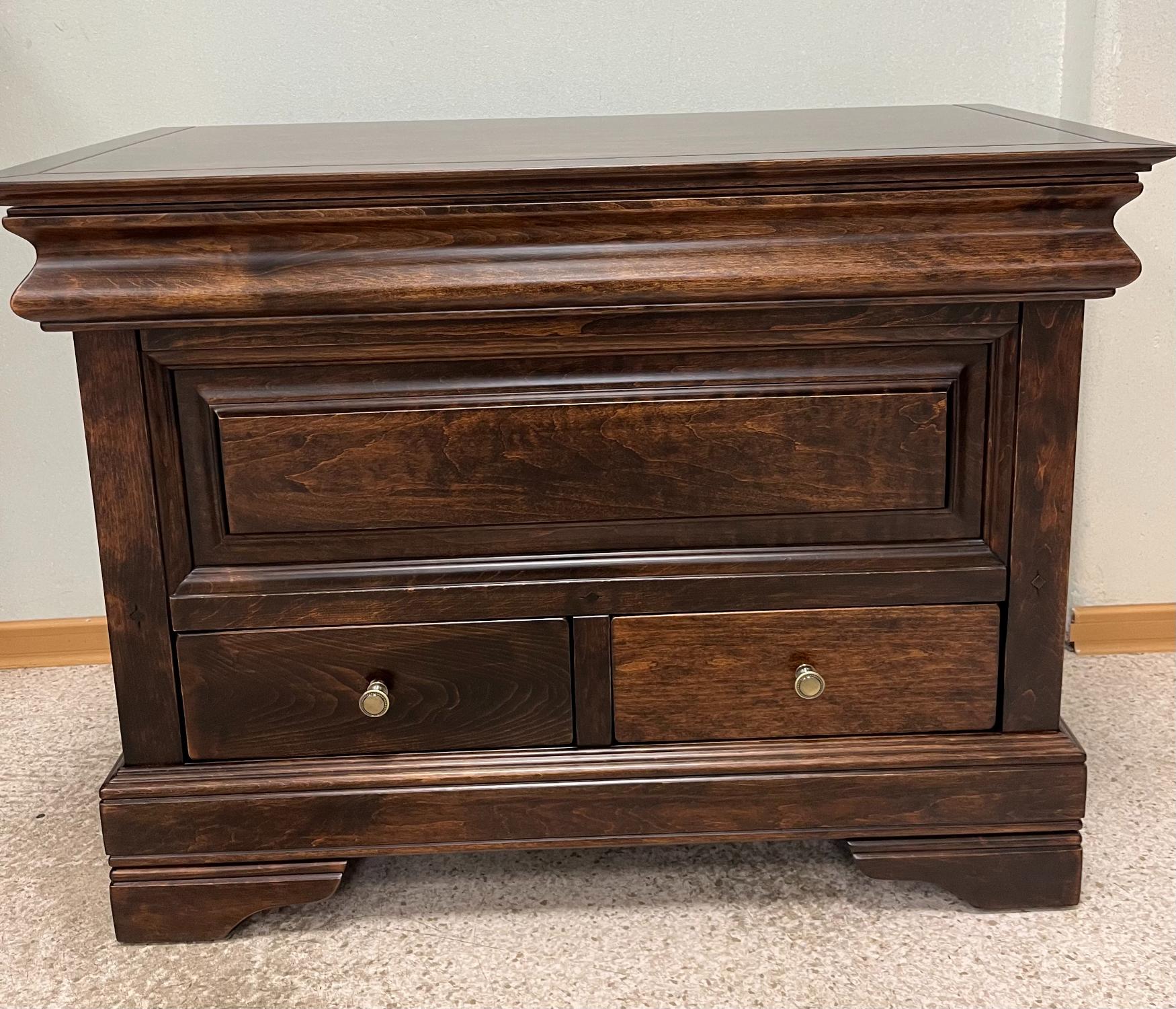 Сундук "Луи Филипп" МО 19.01 (образец)