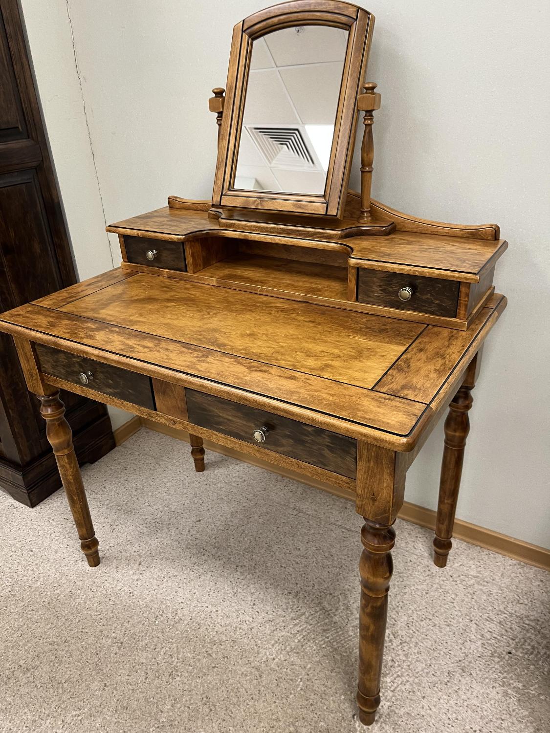 Стол туалетный "Луи Филипп" МО 17.01 №0