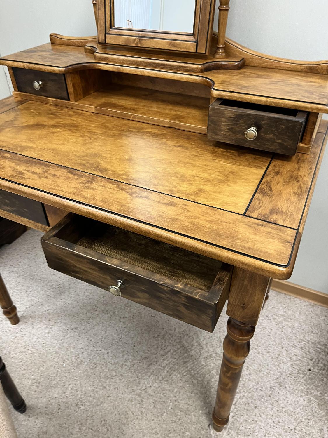 Стол туалетный "Луи Филипп" МО 17.01 №1