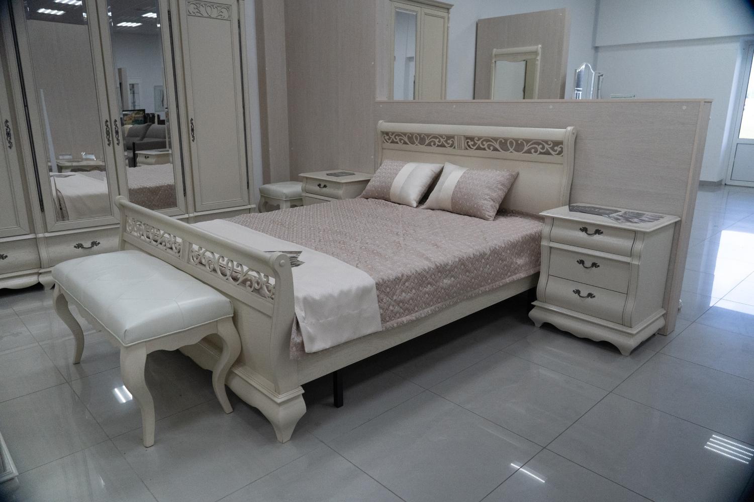 Кровать двуспальная "Оскар" ММ 216-02/16 (б/м, б/к) (1600х2000) №1