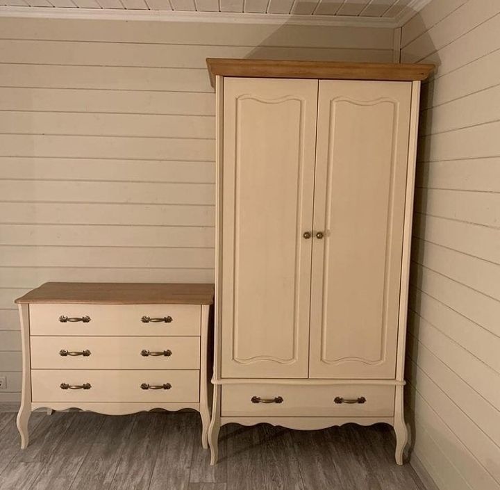 Шкаф двухдверный "Лебо"   №0