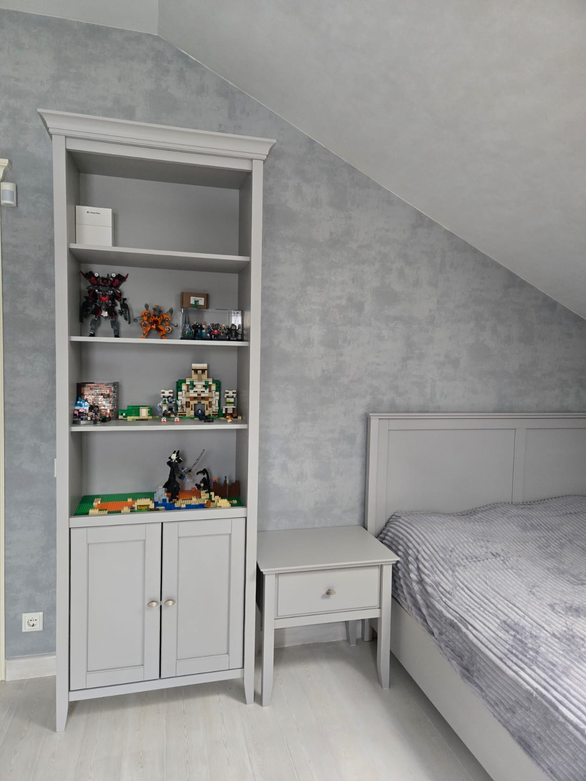 Шкаф-стеллаж "Эльза" ГМ 1302 №1