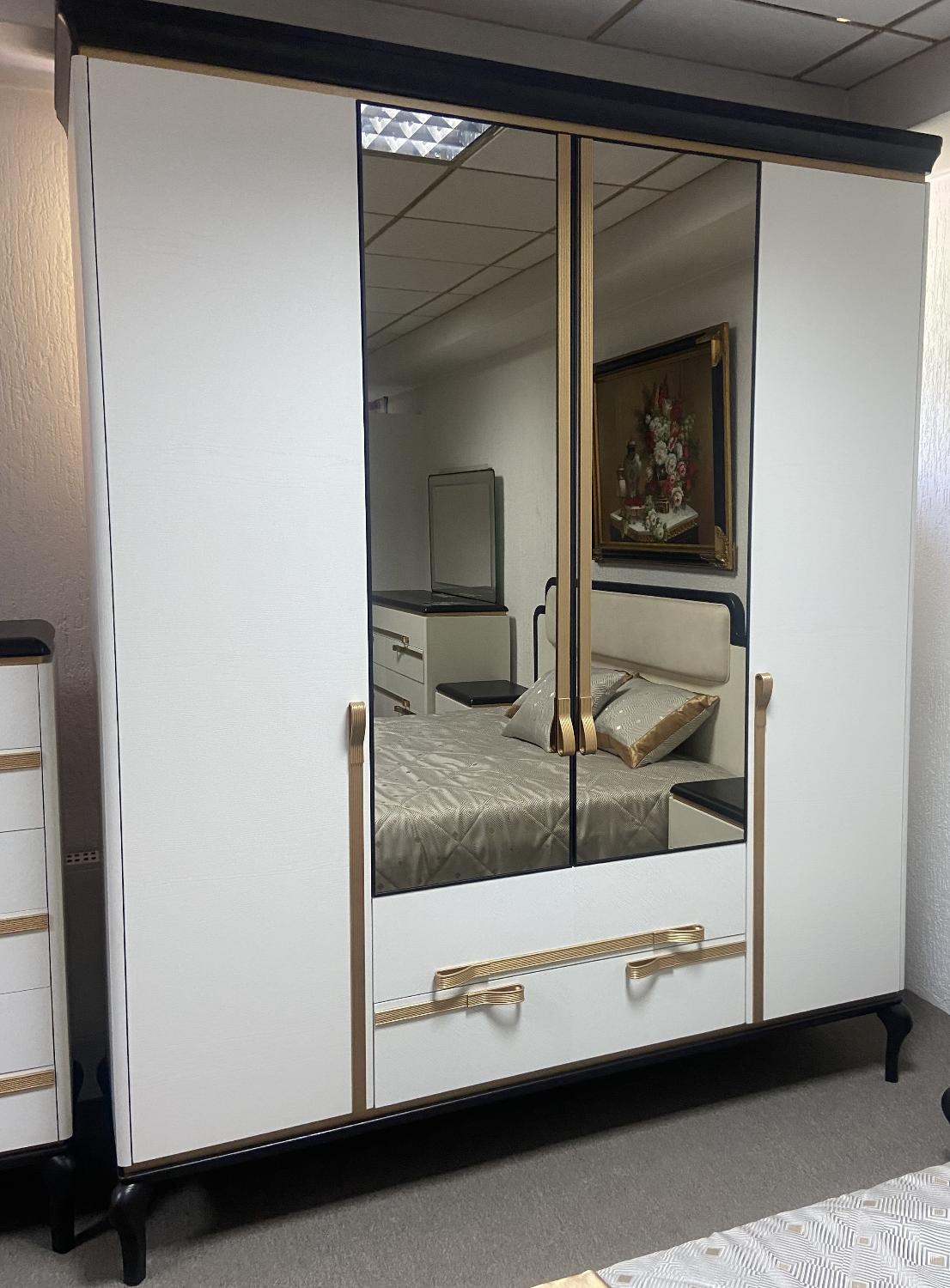 Шкаф четырехдверный "Милана" ММ-338-01/04 №3