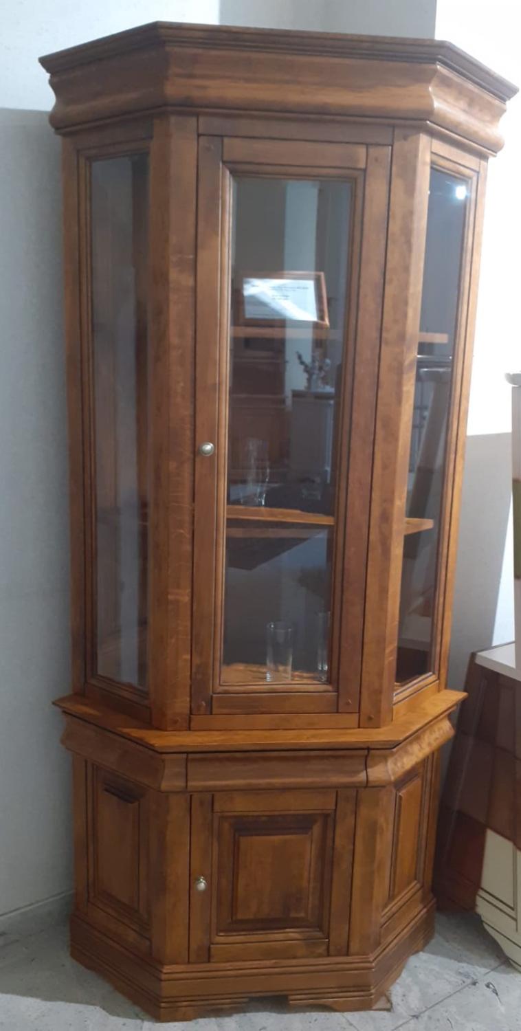 Витрина "Луи Филипп" МО 28.04 №2