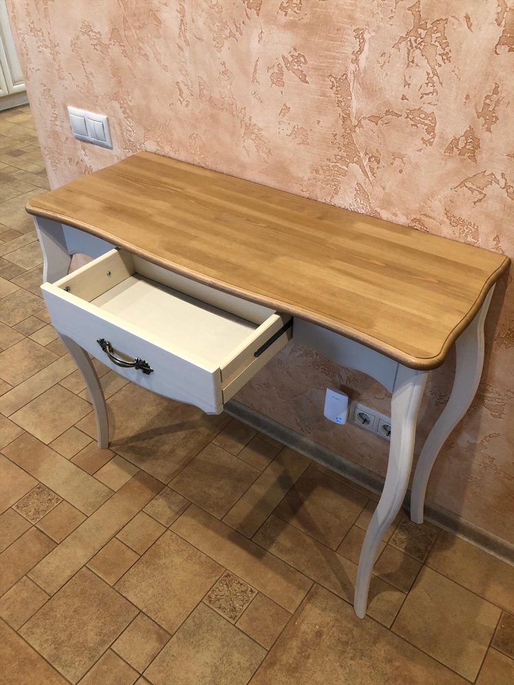 Стол туалетный "Лебо"  №3