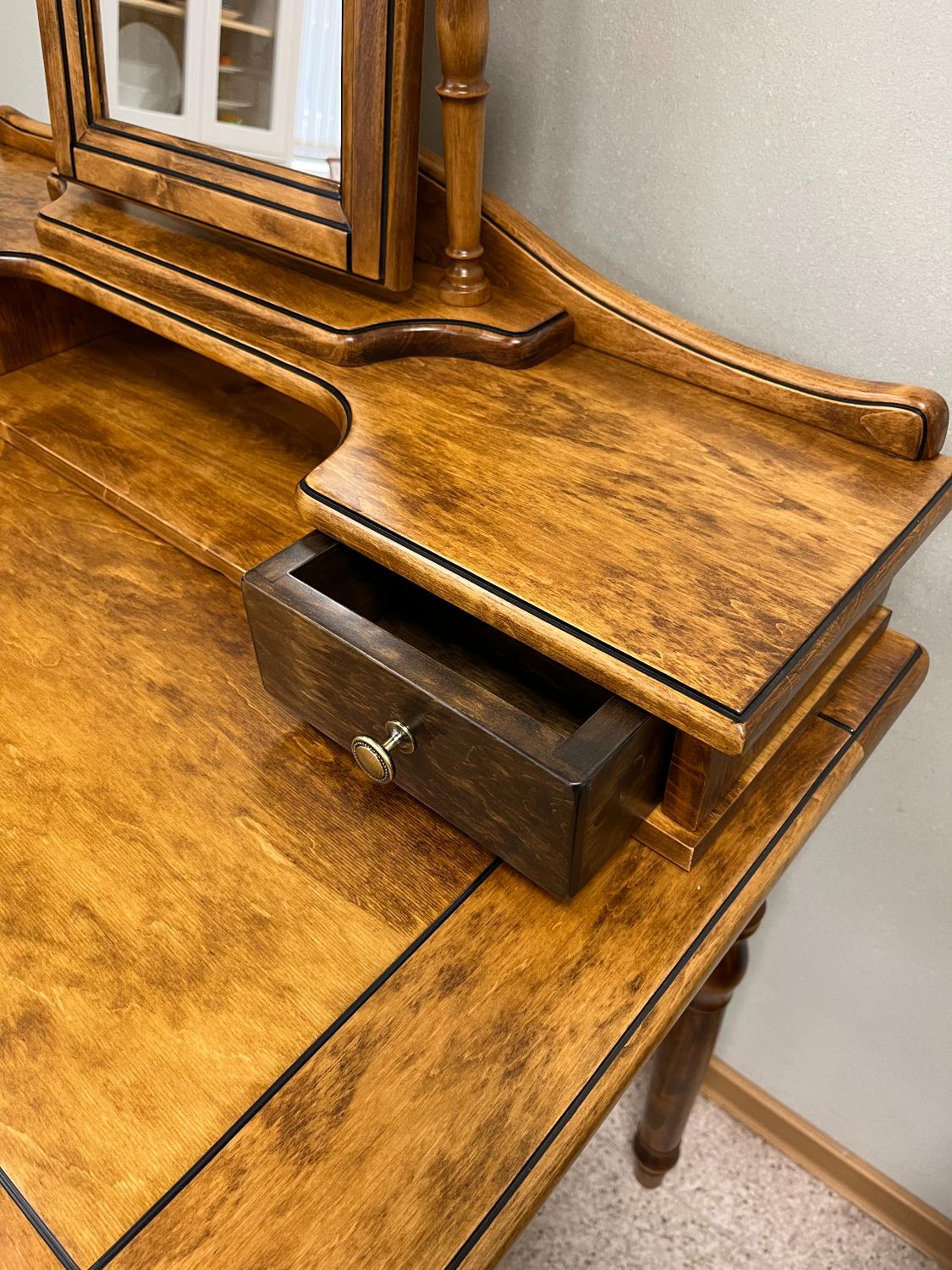 Стол туалетный "Луи Филипп" МО 17.01 (образец) №1