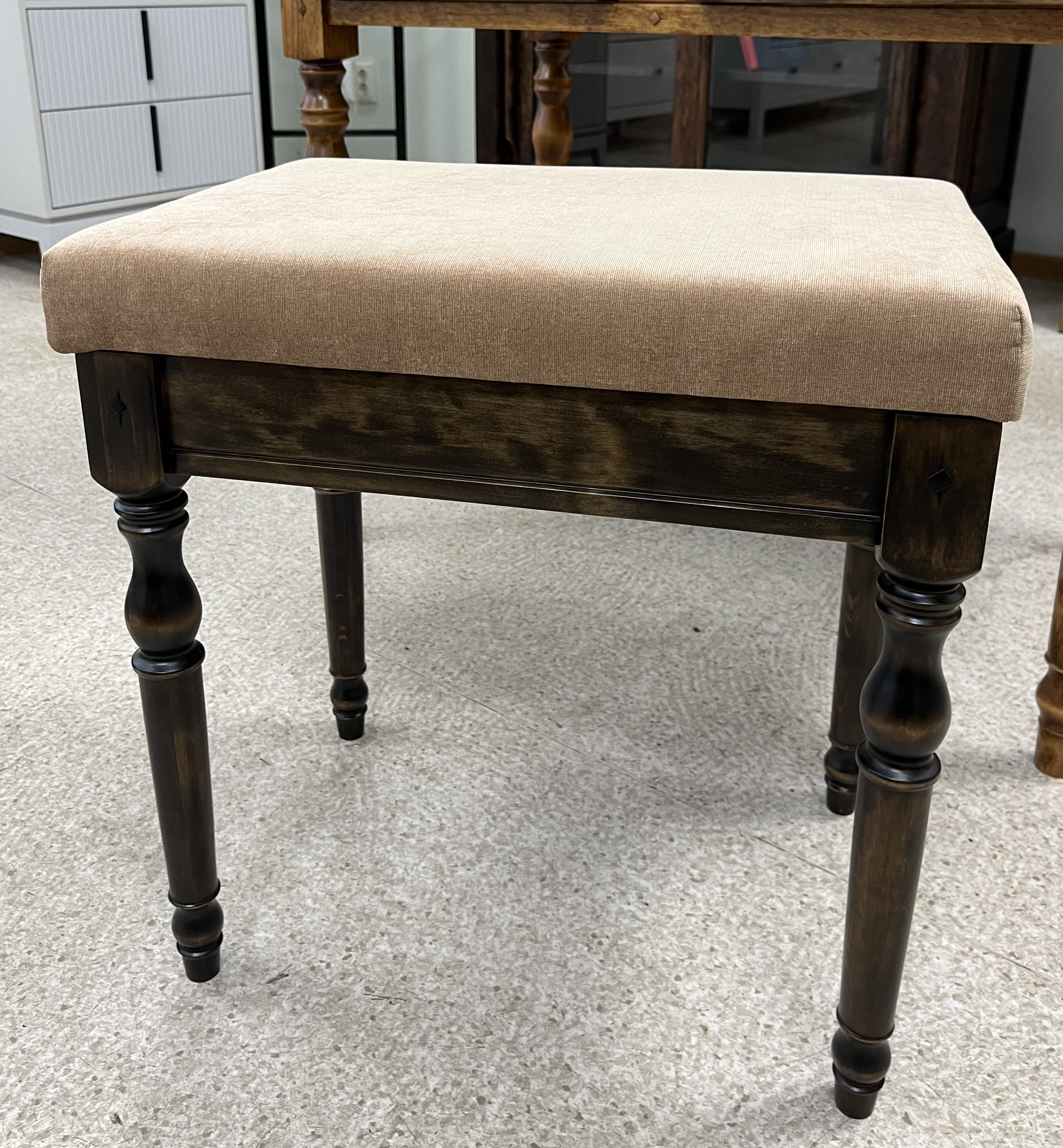 Банкетка "Луи Филипп" МО 01.01 (образец)