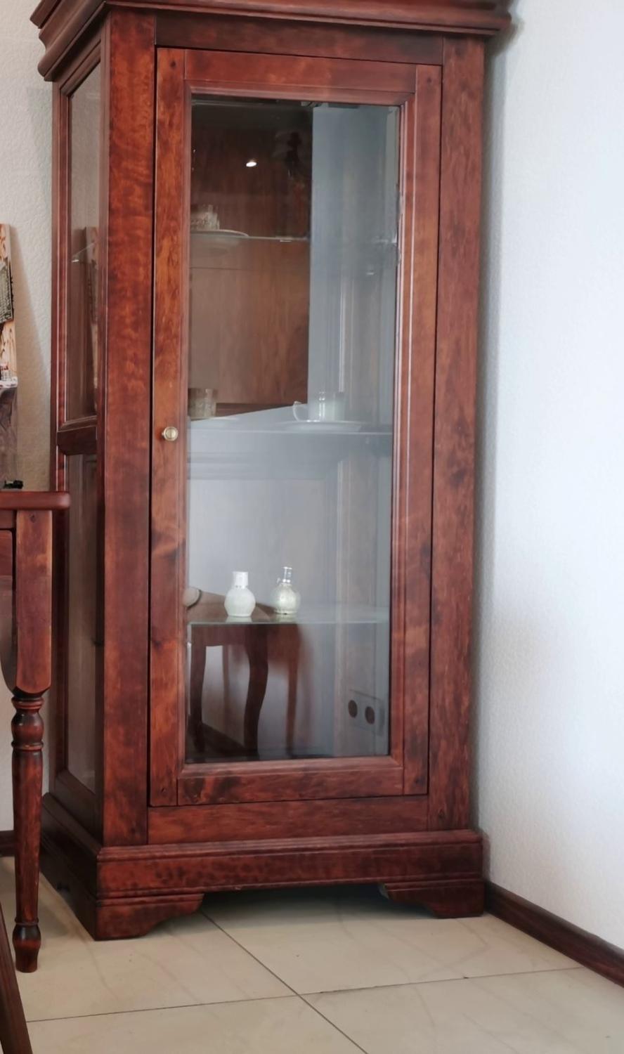 Витрина "Луи Филипп" МО 28.01 №1