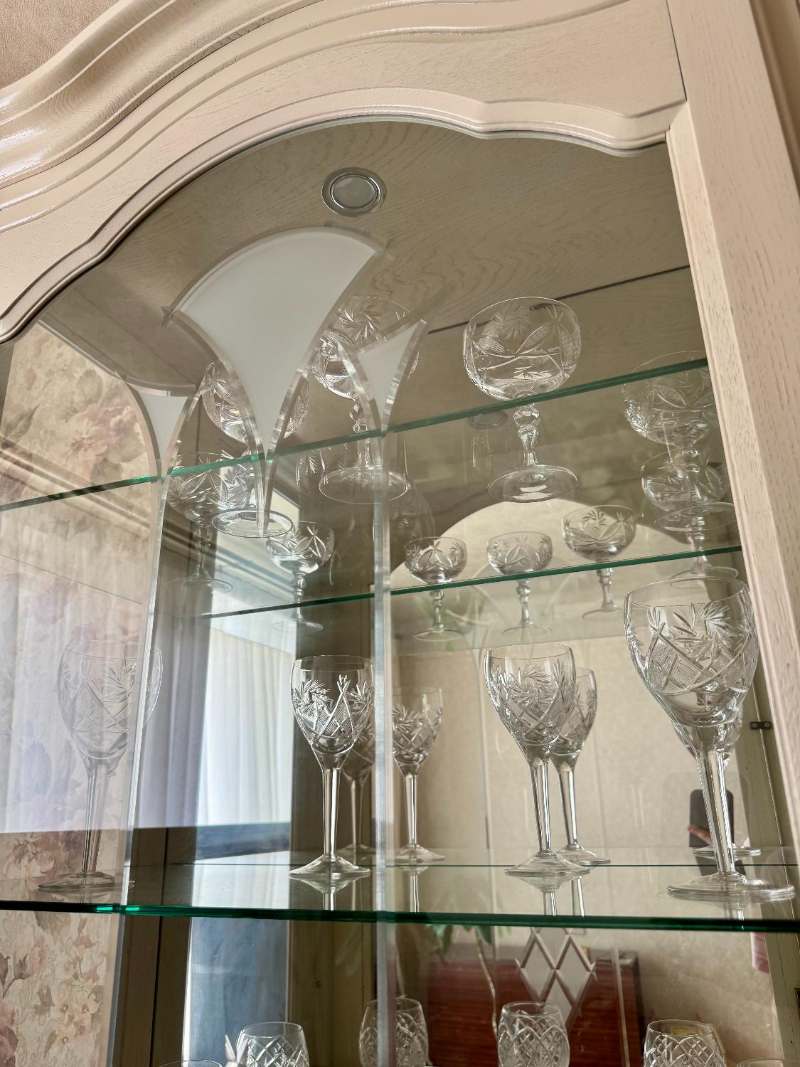 Витрина "Давиль" ММ 126-54Л (стекло декор) №1