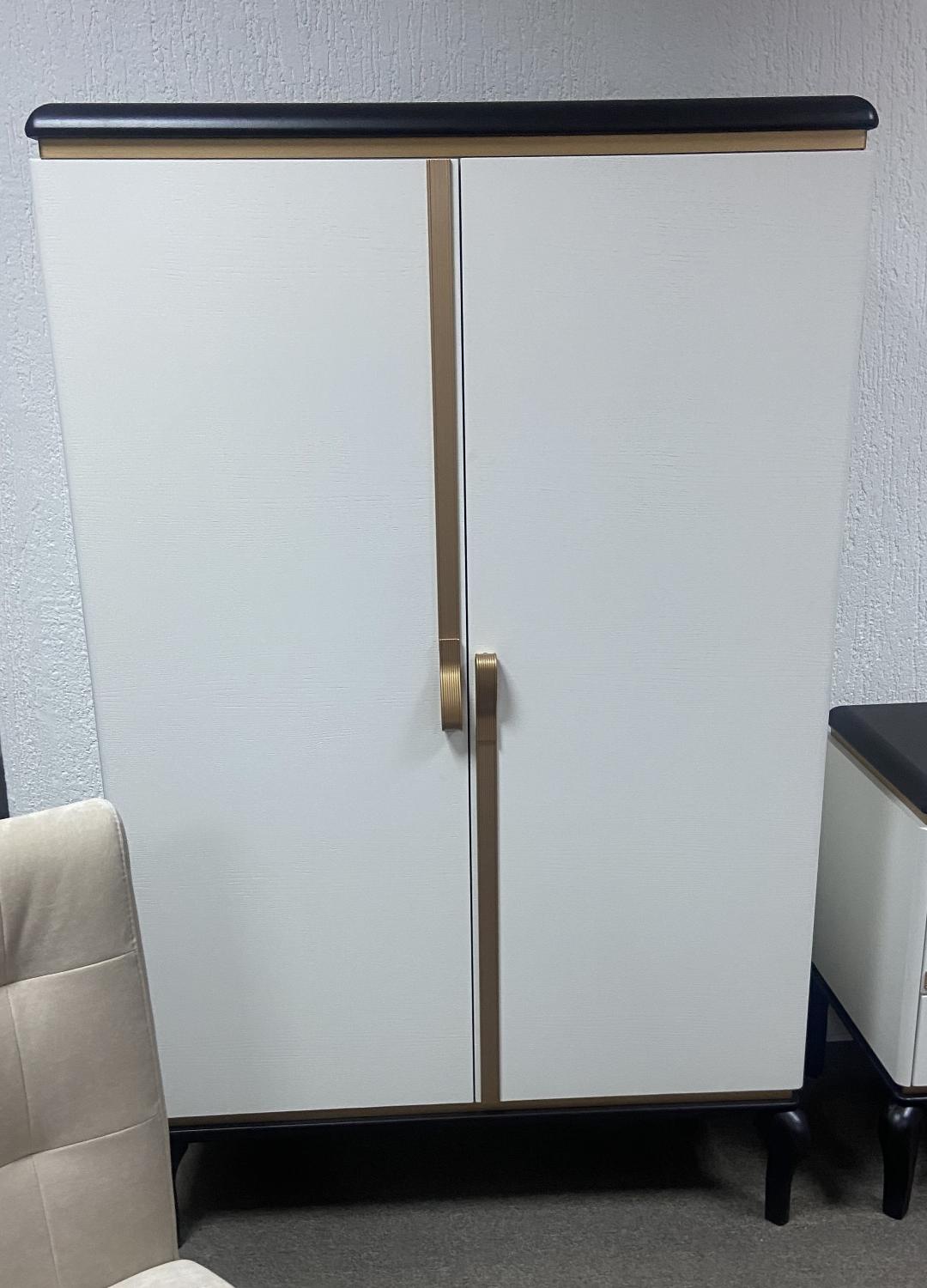 Шкаф двухдверный "Милана" ММ-329-07 №0