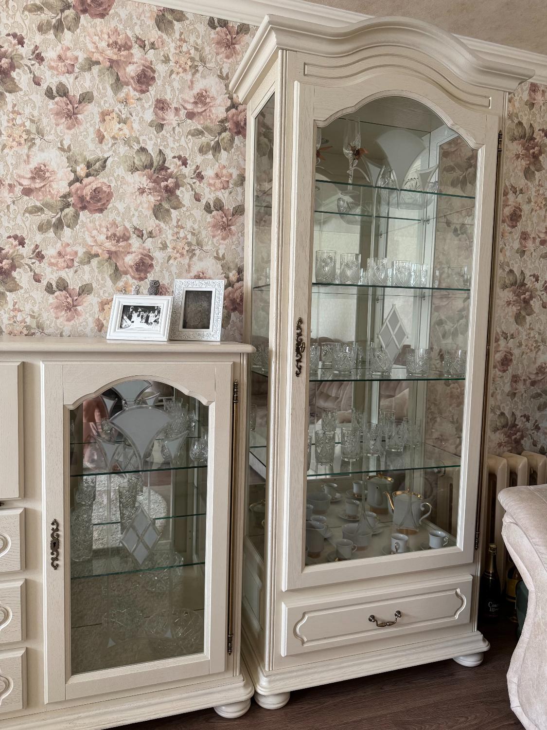 Витрина "Давиль" ММ 126-54 П (стекло декор) №0