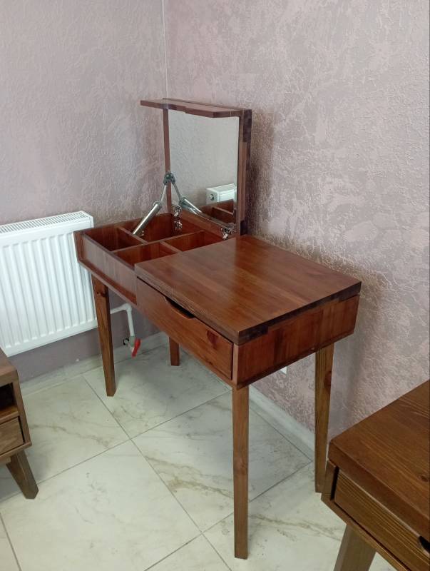 Стол туалетный с зеркалом "Доната 8" №0