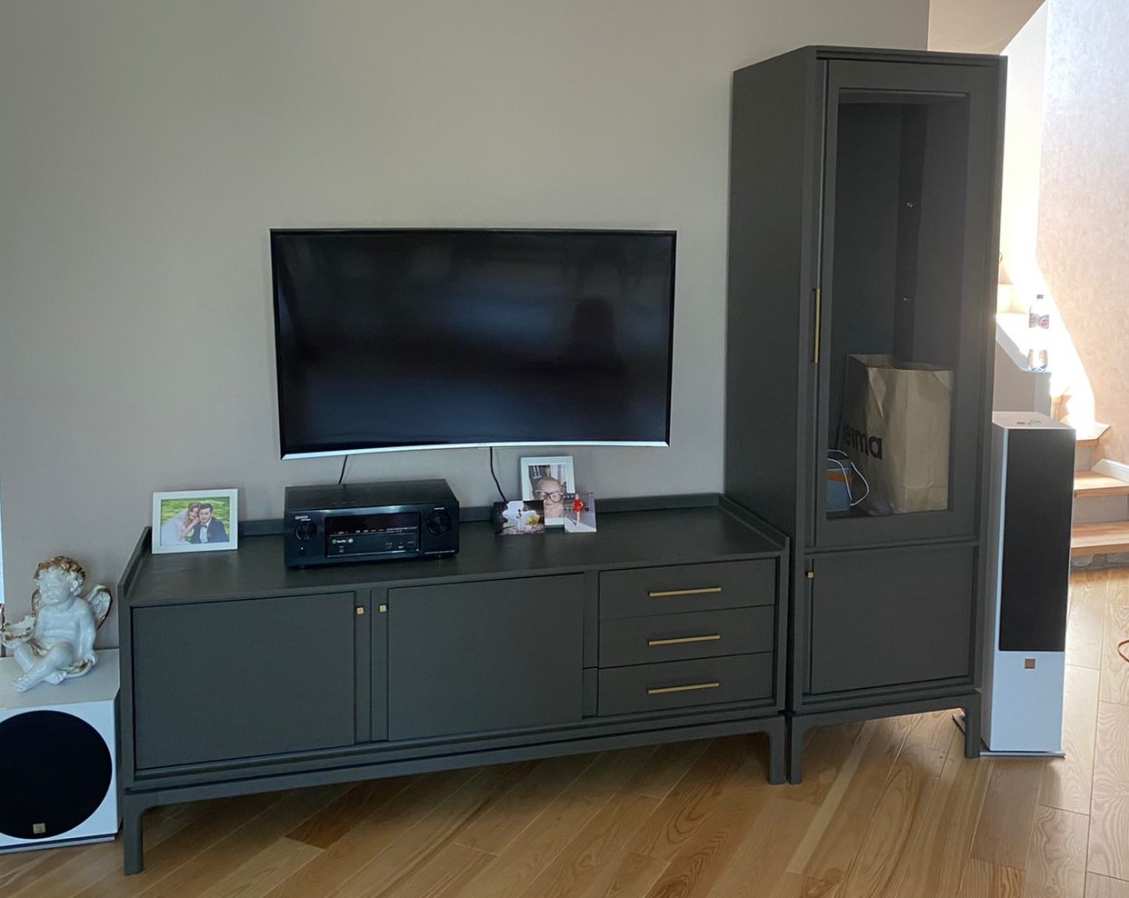 Витрина D2 "Брюгге" ВМФ-1688 (Р) №1