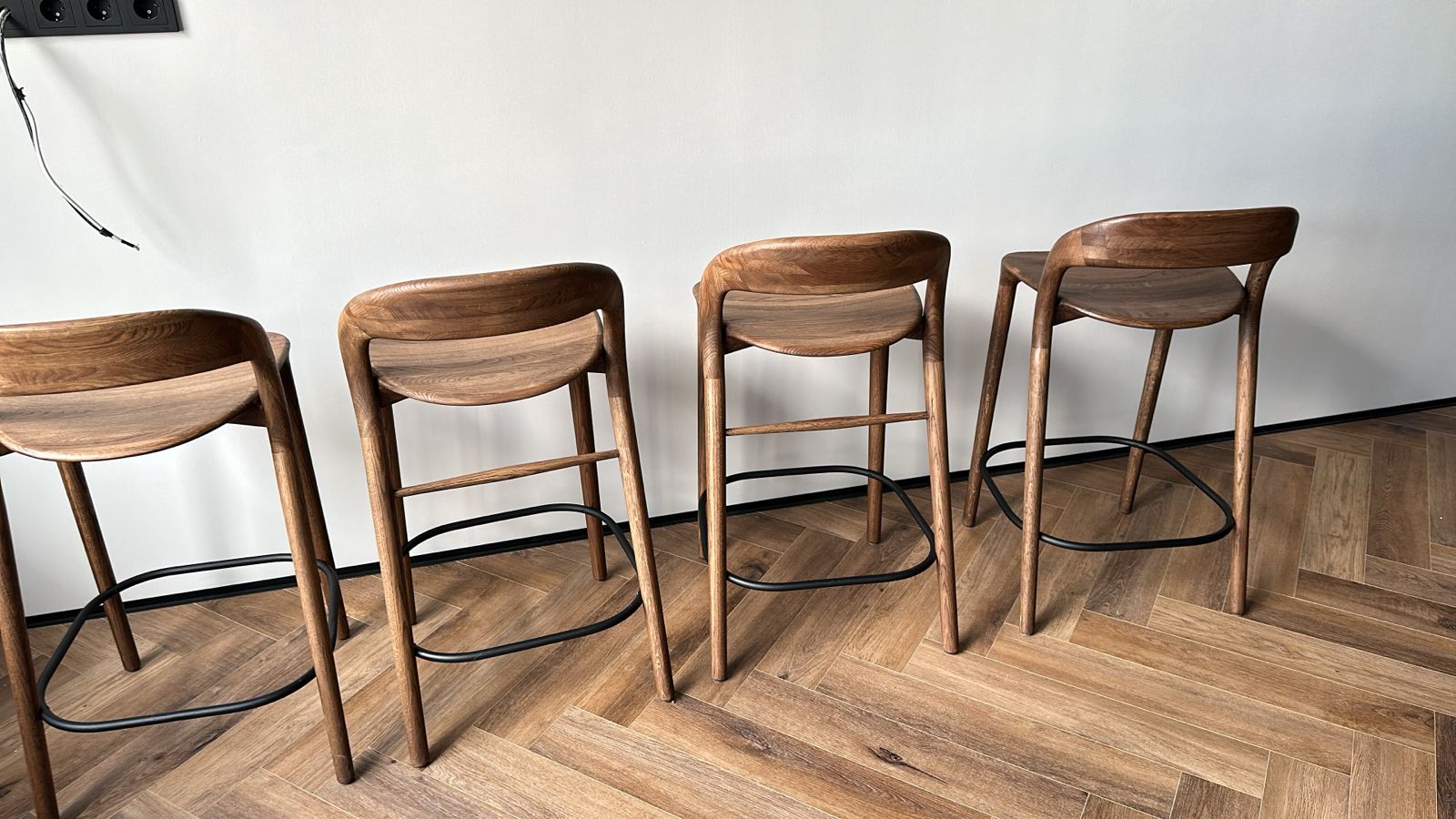 Стул барный (полубарный) «Мери» №1